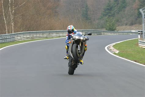 5 ways to own a Yamaha R1 | MCN