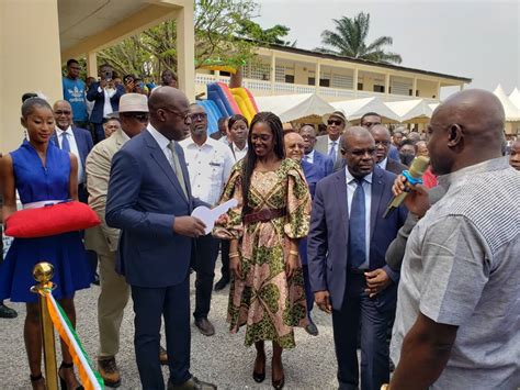 Inauguration De La Cantine Scolaire Du Groupe Scolaire MPonon DAbobo