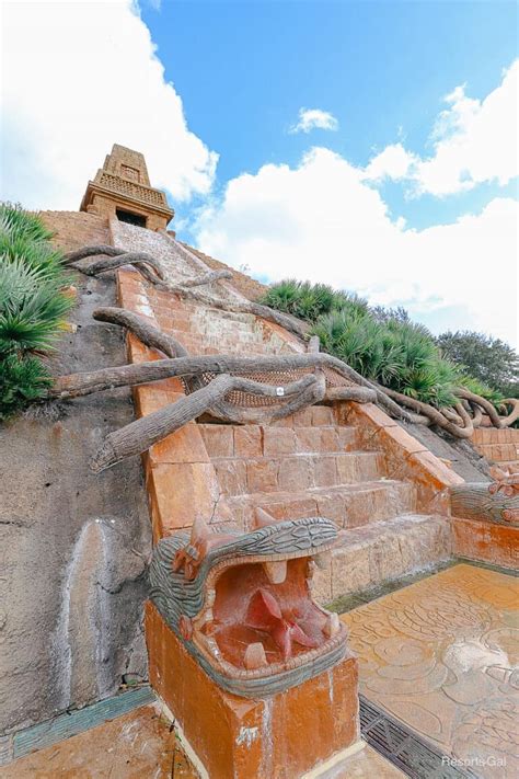 Disney's Coronado Springs Pools (A Resorts Gal Guide)