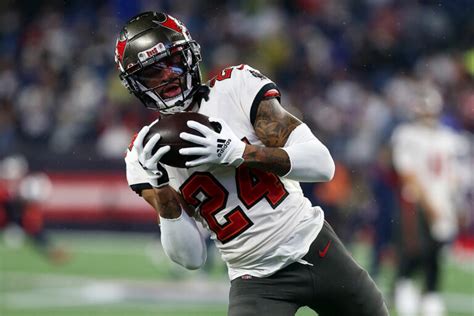 Bucs Cb Davis Missing From Espns Top 10 Cornerbacks List