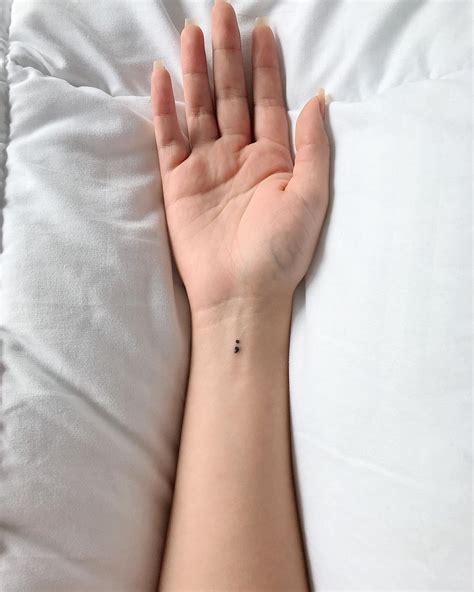 Simple Wrist Tattoos Meaningful Wrist Tattoos Tiny Wrist Tattoos