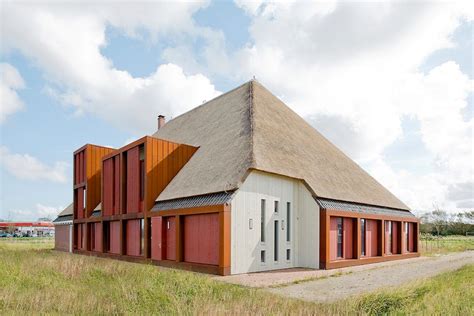 7 Modern Takes On The Traditional Thatched Roof Architizer Journal