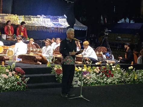 Pemkab Lestarikan Kesenian Tradisional Pemkab Bojonegoro Gelar