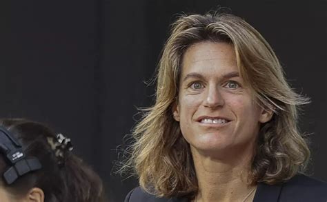 20 ans déjà Amélie Mauresmo partage une photo de son père et lui