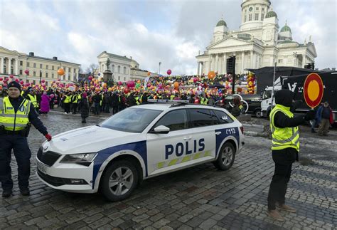 Hs N Kysely Lakkojen Kannatus Laskussa Lakot Turun Sanomat