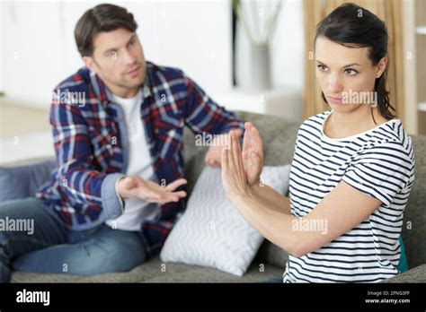 man and woman having problems in relationship Stock Photo - Alamy