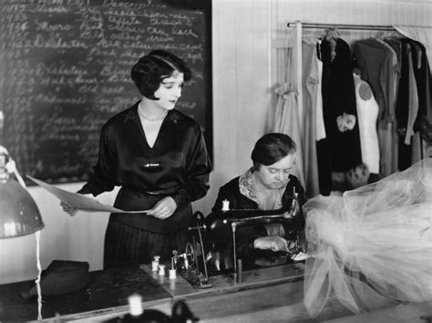 Vintage Photos Show How The Role Of Women In The Workforce Has Evolved