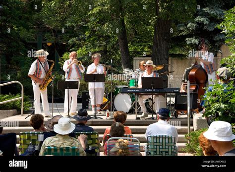 Jazz In The Gardens Hi Res Stock Photography And Images Alamy