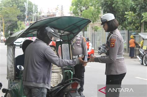 Samsat Dan Polresta Gorontalo Kota Razia Pajak Kendaraan Bermotor