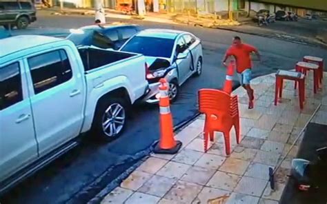 Vídeo Mostra Fuga De Bandidos Após Assalto A Carro Forte Que Deixou