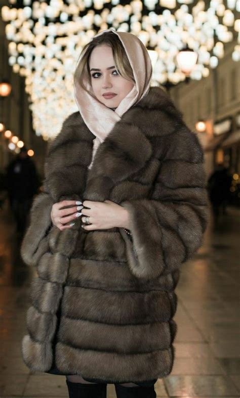 Pin By T M On Fur Goddess In Zobele Sable Fur Coat Fur Fashion Fur