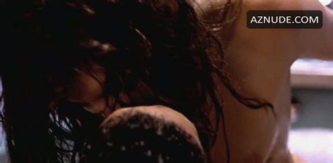 LOU DOILLON Nude AZNude