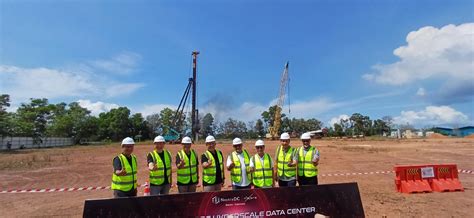 Neutradc Nxera Batam Gelar Seremoni Pemancangan Tiang Piling Bangun