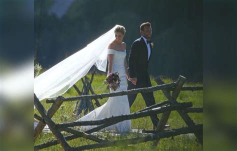 [PICS] Inside Erin Andrews' Gorgeous Montana Wedding To Jarret Stoll