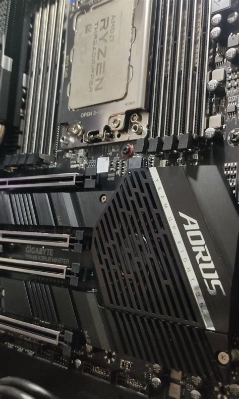 Aorus Threadripper Motherboard And Aorus 32gb Ram Computers Tech