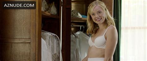 ANNALISA COCHRANE Nude AZNude