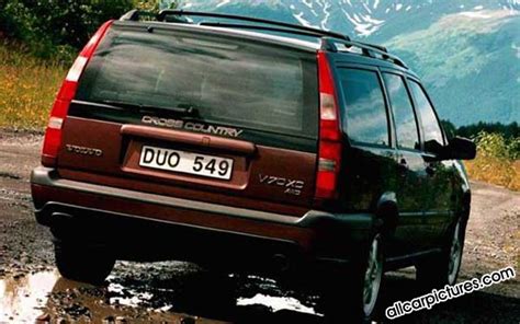 Volvo V70 XC:picture # 5 , reviews, news, specs, buy car