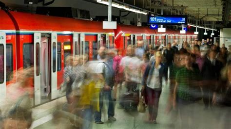 Verspätungen und Zugausfälle auf mehreren S Bahn Linien