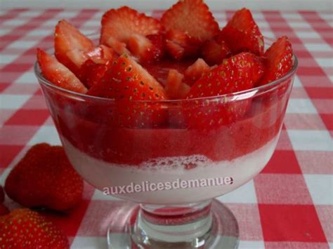 Panna Cotta Au Lait De Coco Et Coulis De Fraises Recette Panna Cotta