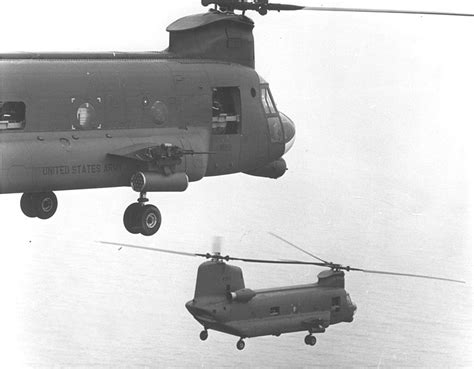 Boeing S Ach A Chinook Helicopter Guns A Go Go