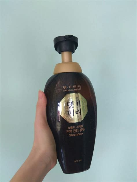 Daeng Gi Meo Ri New Gold Special Shampoo Made In Korea Anti Rontok