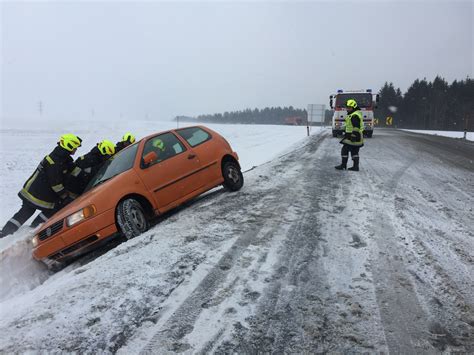 Fahrzeugbergung auf der LB2 bei Göpfritz Wild Zwettl