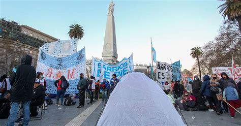 El Gobierno Analiza Incluir En Los Nuevos Planes Sociales La Baja