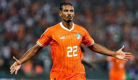 Comeback King Sebastien Haller Lifts The Afcon Trophy A Year After