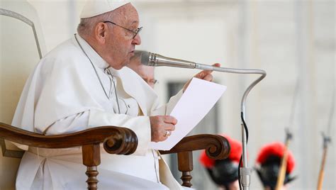 Papst betet für Flutopfer Versichere allen meine Verbundenheit