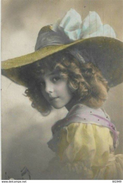 Portraits - CPA 1915 d'origine Belle Carte Fillette fillette Belle ...