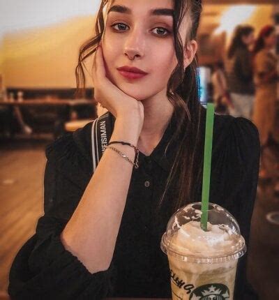 Zellyno Uno Stripchat Webcam Model Profile Free Live Sex Show Cam4Joy