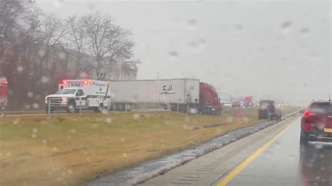 Update Portion Of I 81 Reopens After Closing For Jackknifed Tractor