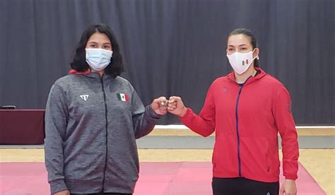 María Espinoza y Briseida Acosta cumplen con pesaje para combate por