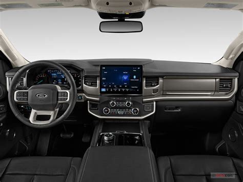 2022 Ford Excursion Interior