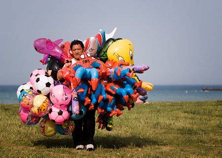 Kids Love inflatables as Carnival Prizes!! This salesman is sure to ...