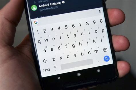 Bàn phím Gboard cập nhật AI để tự động gợi ý emoji sticker và mới