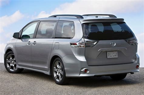 2014 Toyota Sienna Pictures 341 Photos Edmunds