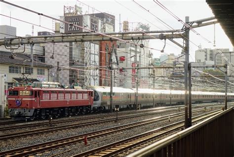 JR東日本E26系客車 カシオペア紀行 カハフE26 1 鶯谷駅 鉄道フォト写真 by 鉄道猫さん レイルラボ RailLab