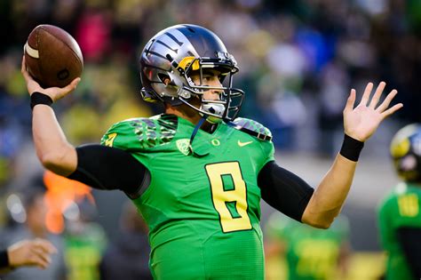 🔥 [46+] Marcus Mariota Oregon Ducks Wallpapers | WallpaperSafari