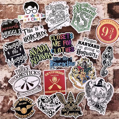 Hogwarts Sticker Nowstalgia