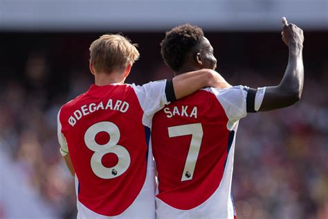 Bukayo Saka Issues Challenge After Beating Martin Odegaard At Famous