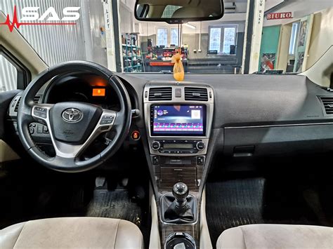 Toyota Avensis T27 montaż dedykowanej nawigacji Android Sound Audio