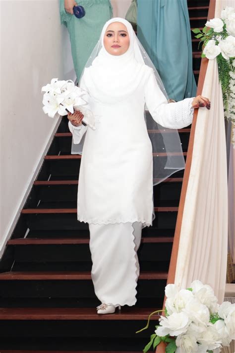 Baju Nikah Off White Women S Fashion Dresses Sets Traditional