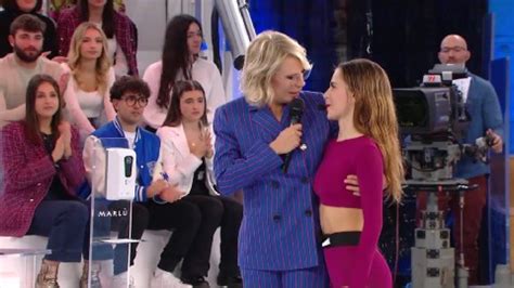 Amici 23 Chiara Perde La Sfida E Viene Eliminata Maria De Filippi Si