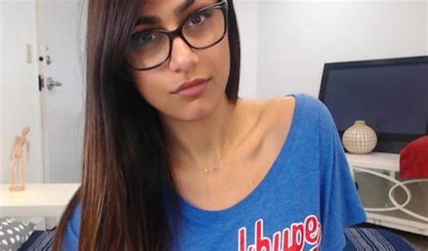 Mia Khalifa Kimdir Ka Ya Nda Mia Khalifa Nereli Twitter Adresi