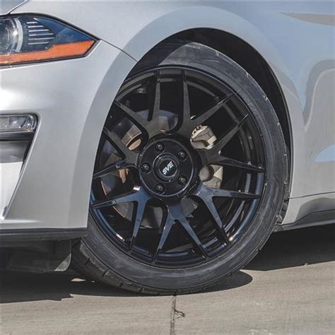 Sve Mustang R Wheel Nitto Tire Kit X Gloss Black