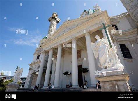 Karlskirche architecture hi-res stock photography and images - Alamy