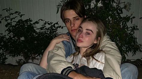 Sabrina Carpenter And Boyfriend 2020 - Picture Of Carpenter