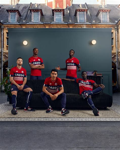 Maillot Du Losc Des Bandes S Invitent Sur Le Maillot Domicile