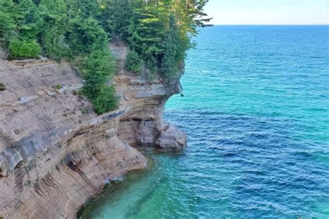 9 Prettiest Places To Visit In Upper Peninsula Michigan ⚓ Circle The Up